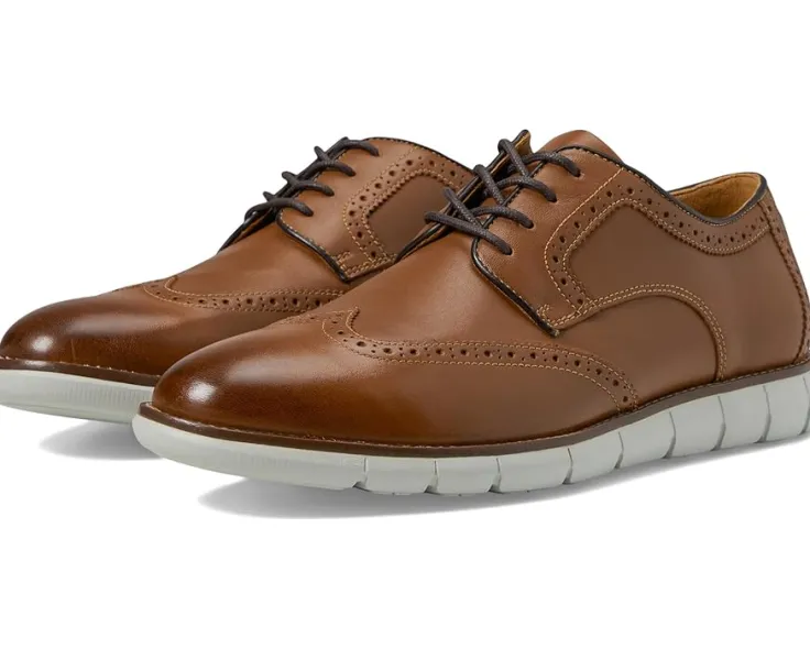 holden_wing_tip_0.webp Johnston & Murphy Adaptive<Holden Wing Tip Tan Full Grain